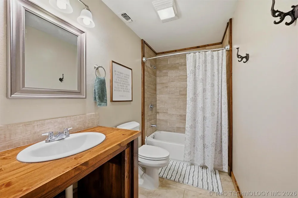 2120 Mason Durant, OK 74701
