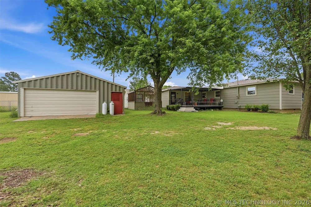 2120 Mason Durant, OK 74701