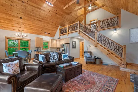 34 W Forest Way