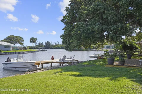 514 Cocoa Isles Boulevard