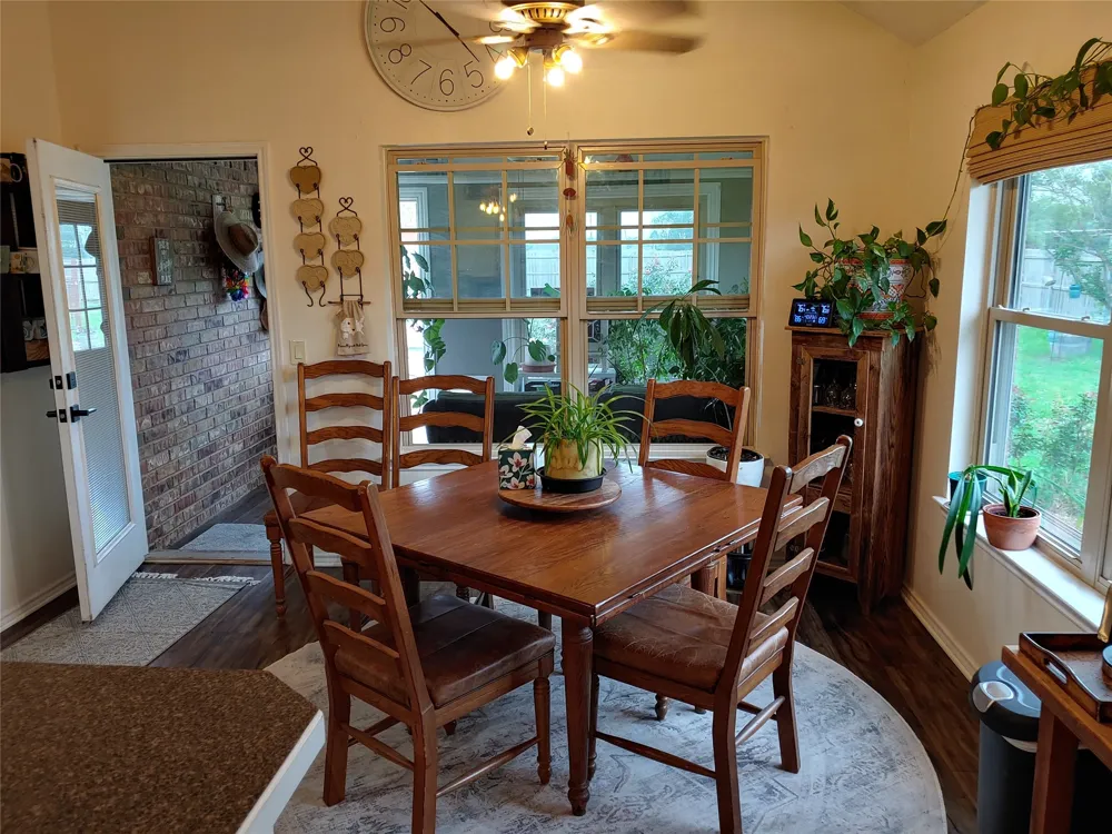 836 Airport Road Reno, TX 75462