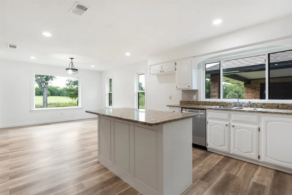 216 Stovall Drive Robinson, TX 76706