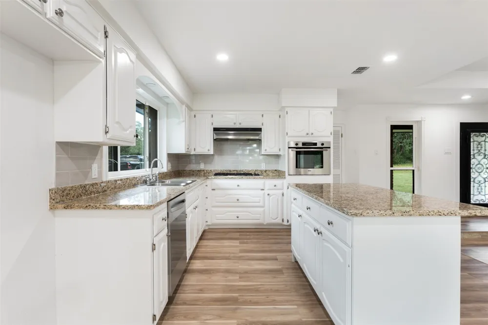 216 Stovall Drive Robinson, TX 76706