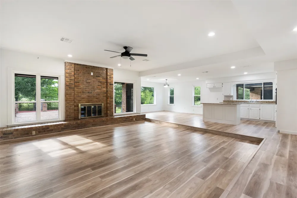216 Stovall Drive Robinson, TX 76706