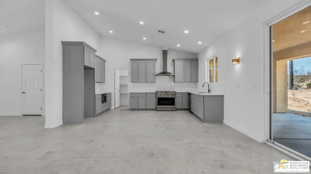 7160 Olympic Road Joshua Tree, CA 92252
