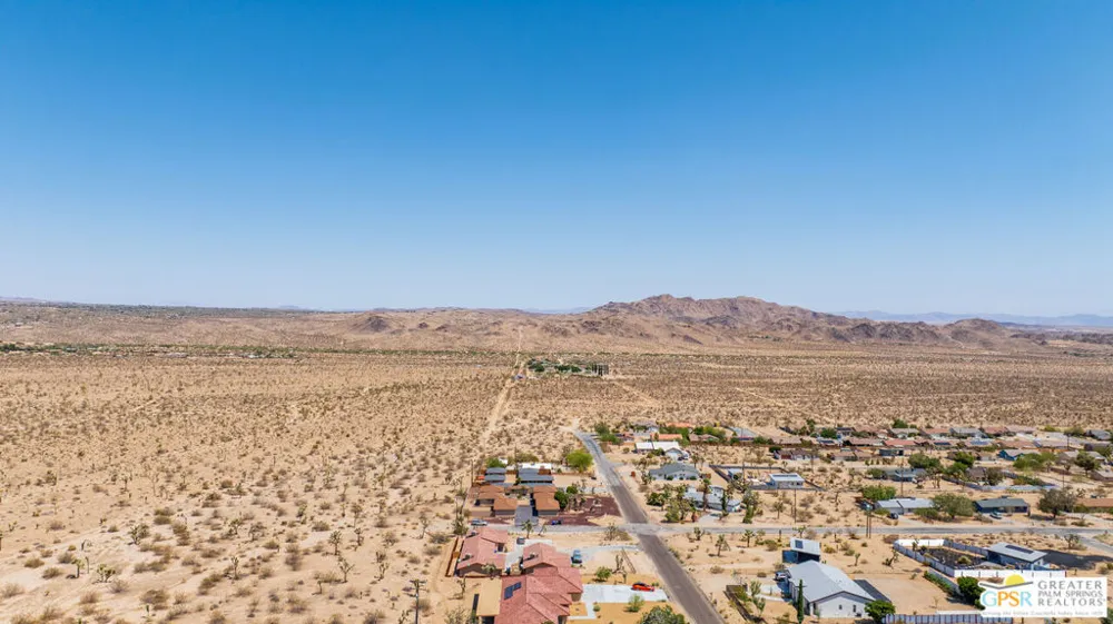 7160 Olympic Road Joshua Tree, CA 92252