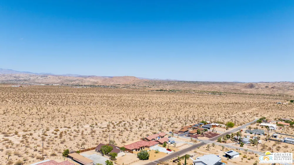 7160 Olympic Road Joshua Tree, CA 92252
