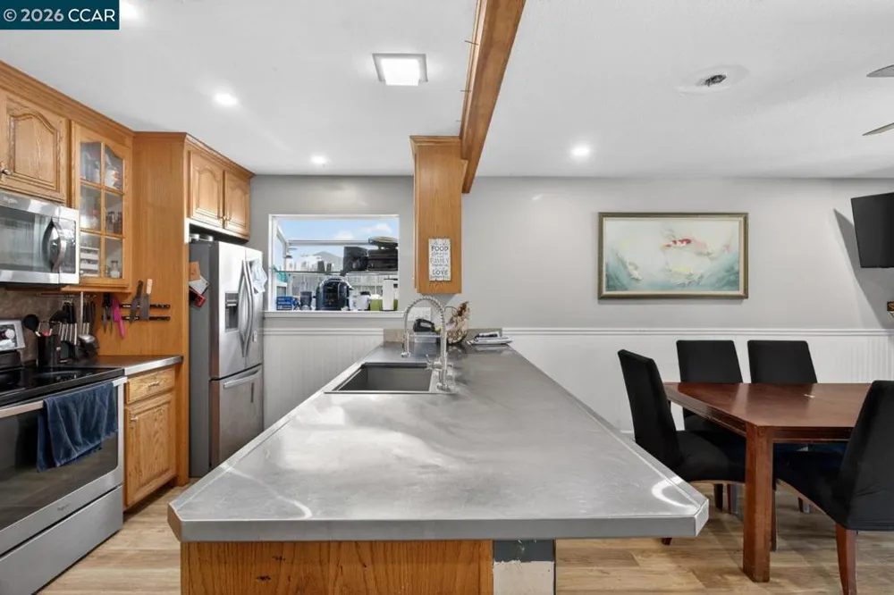 130 Jennifer Ln Vacaville, CA 95687