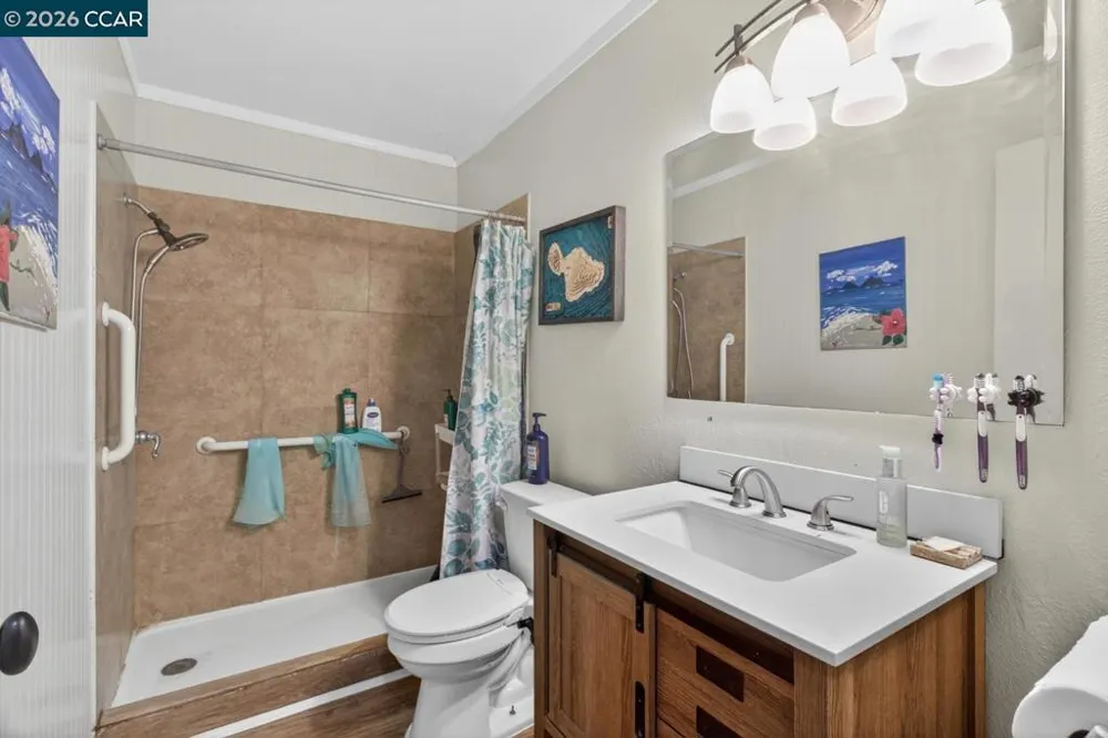 130 Jennifer Ln Vacaville, CA 95687