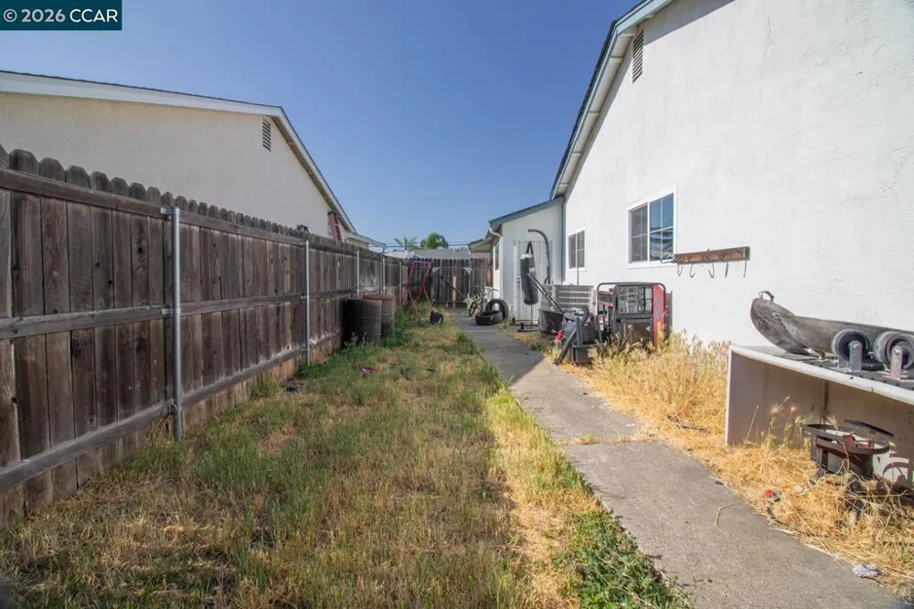 130 Jennifer Ln Vacaville, CA 95687