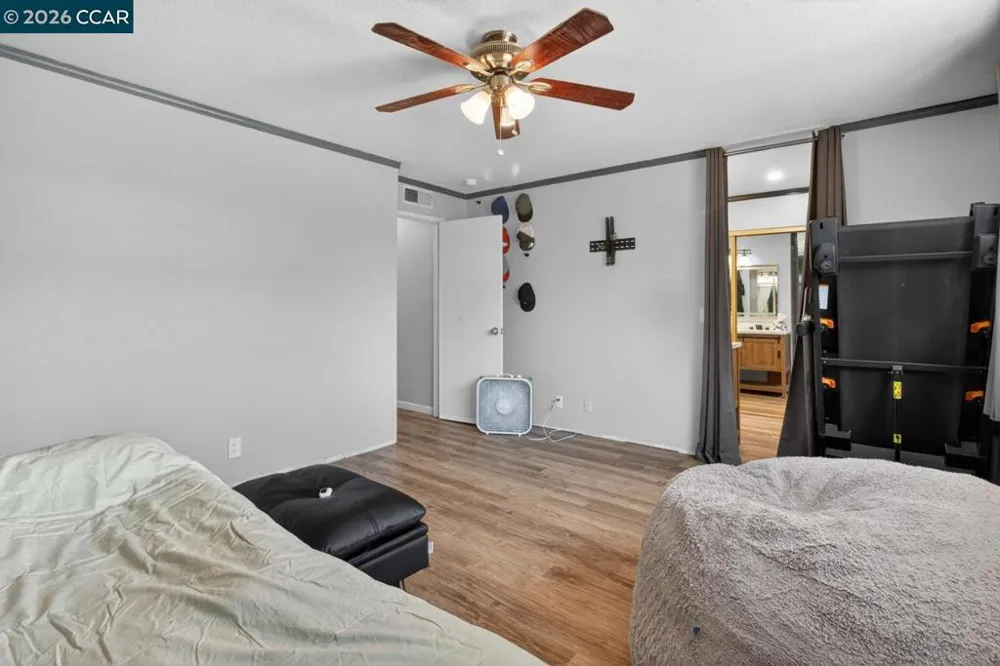 130 Jennifer Ln Vacaville, CA 95687