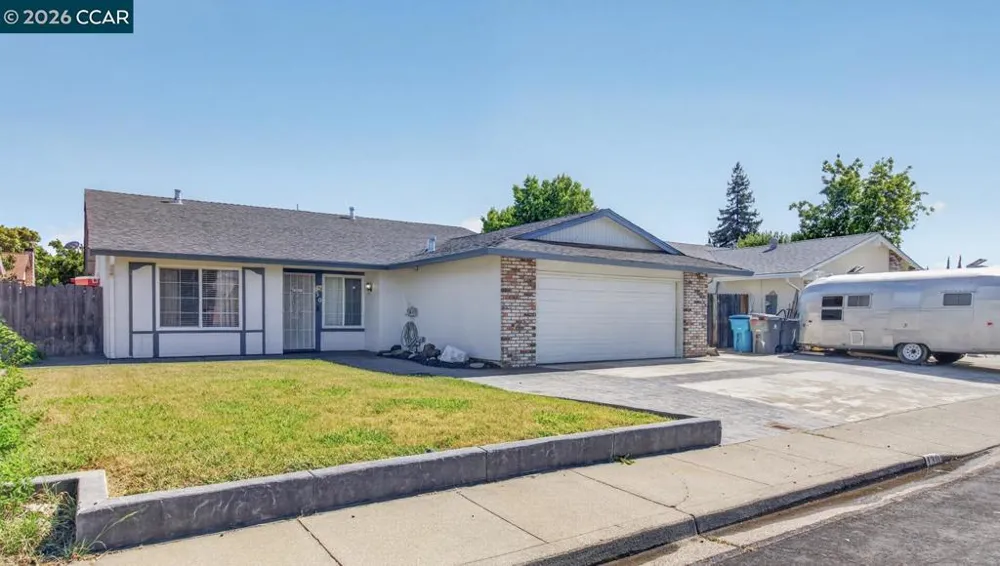130 Jennifer Ln Vacaville, CA 95687