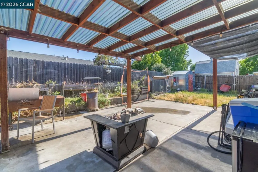 130 Jennifer Ln Vacaville, CA 95687