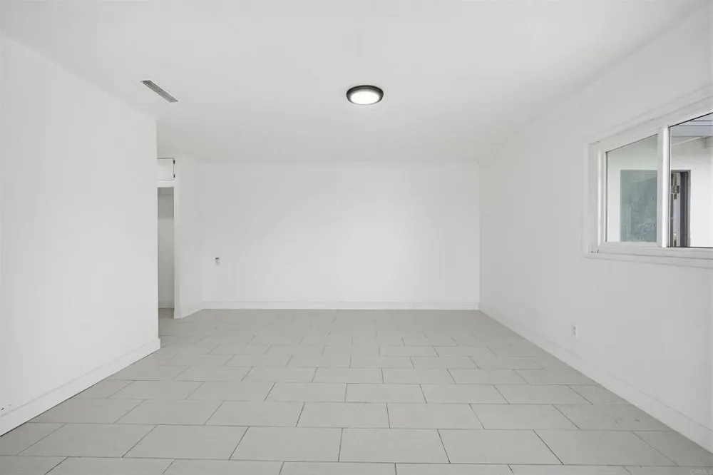 304 Edgerton Drive San Bernardino, CA 92405