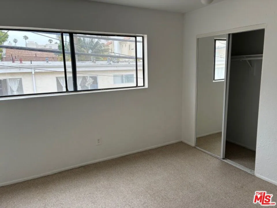 1041 2nd Street #5 Santa Monica, CA 90403