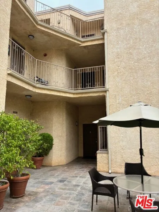 1041 2nd Street #5 Santa Monica, CA 90403