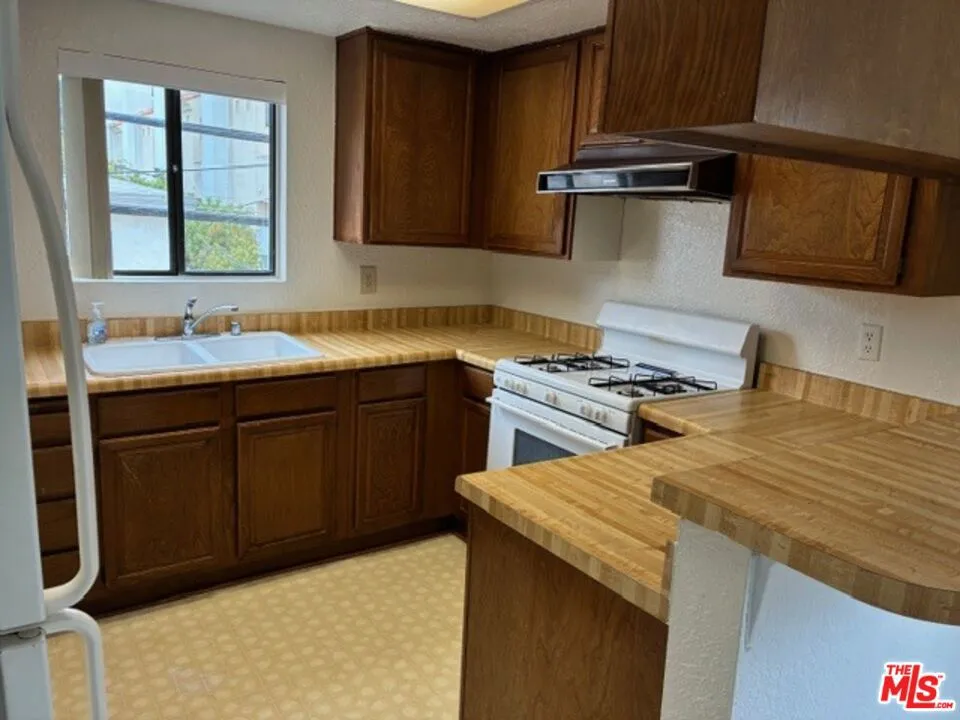 1041 2nd Street #5 Santa Monica, CA 90403