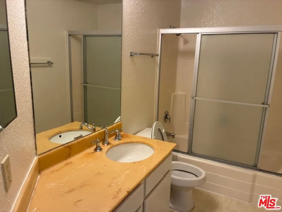 1041 2nd Street #5 Santa Monica, CA 90403