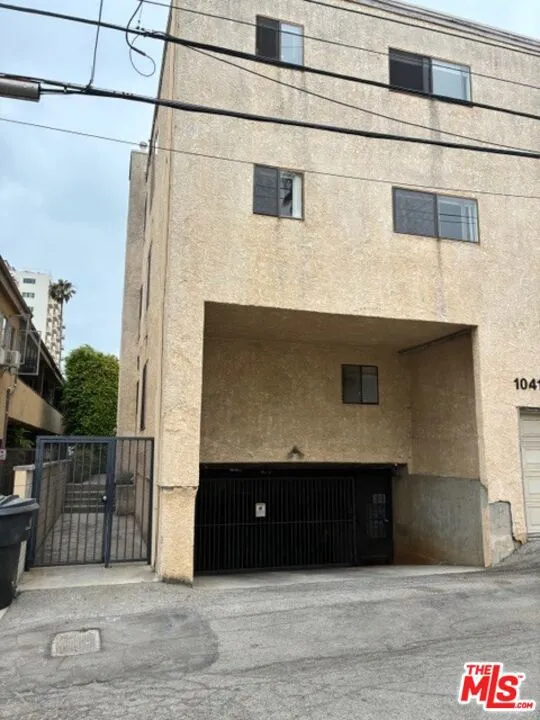 1041 2nd Street #5 Santa Monica, CA 90403