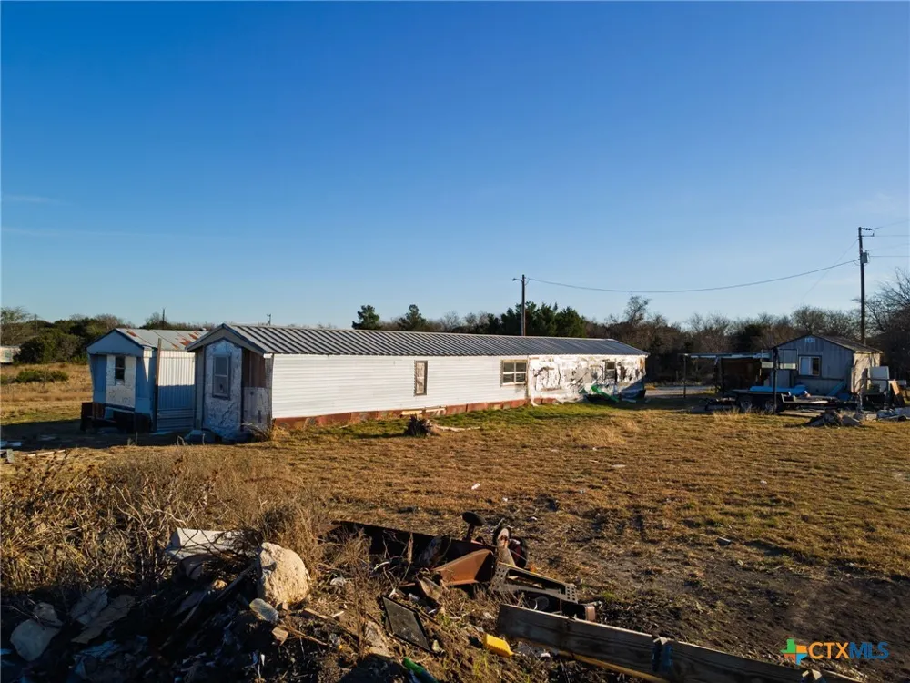 1252 Twin Mountain Road Copperas Cove, TX 76522