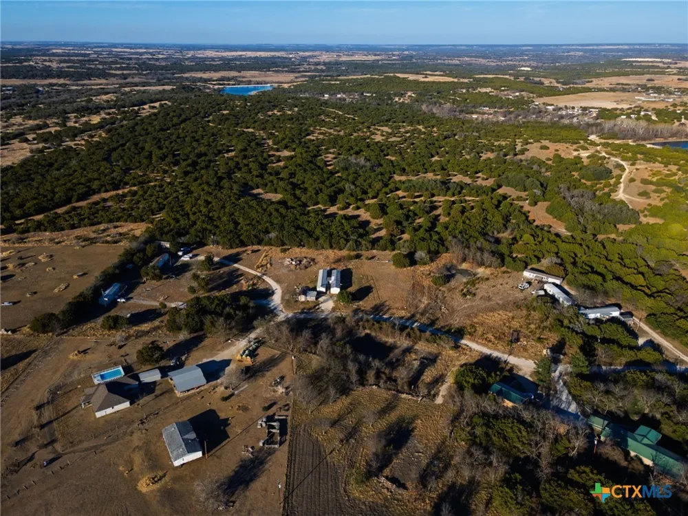 1252 Twin Mountain Road Copperas Cove, TX 76522