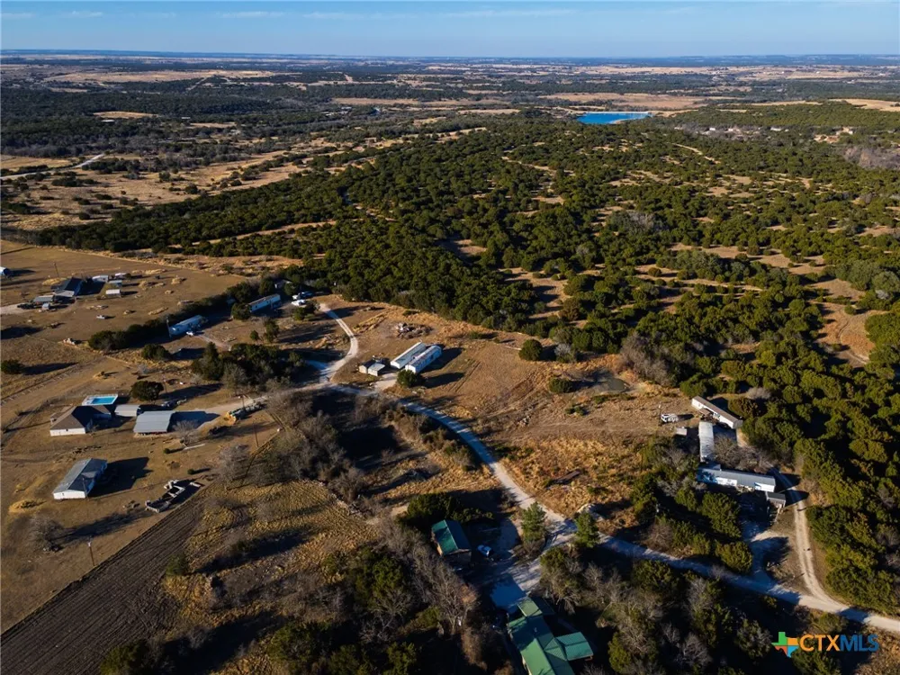1252 Twin Mountain Road Copperas Cove, TX 76522