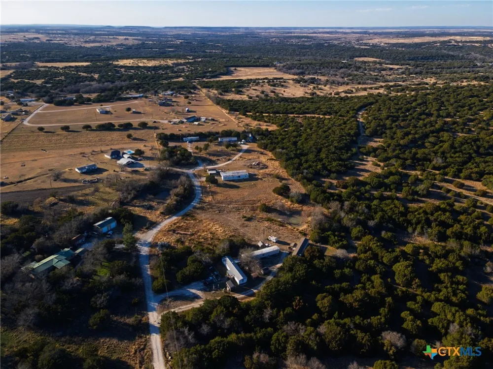 1252 Twin Mountain Road Copperas Cove, TX 76522