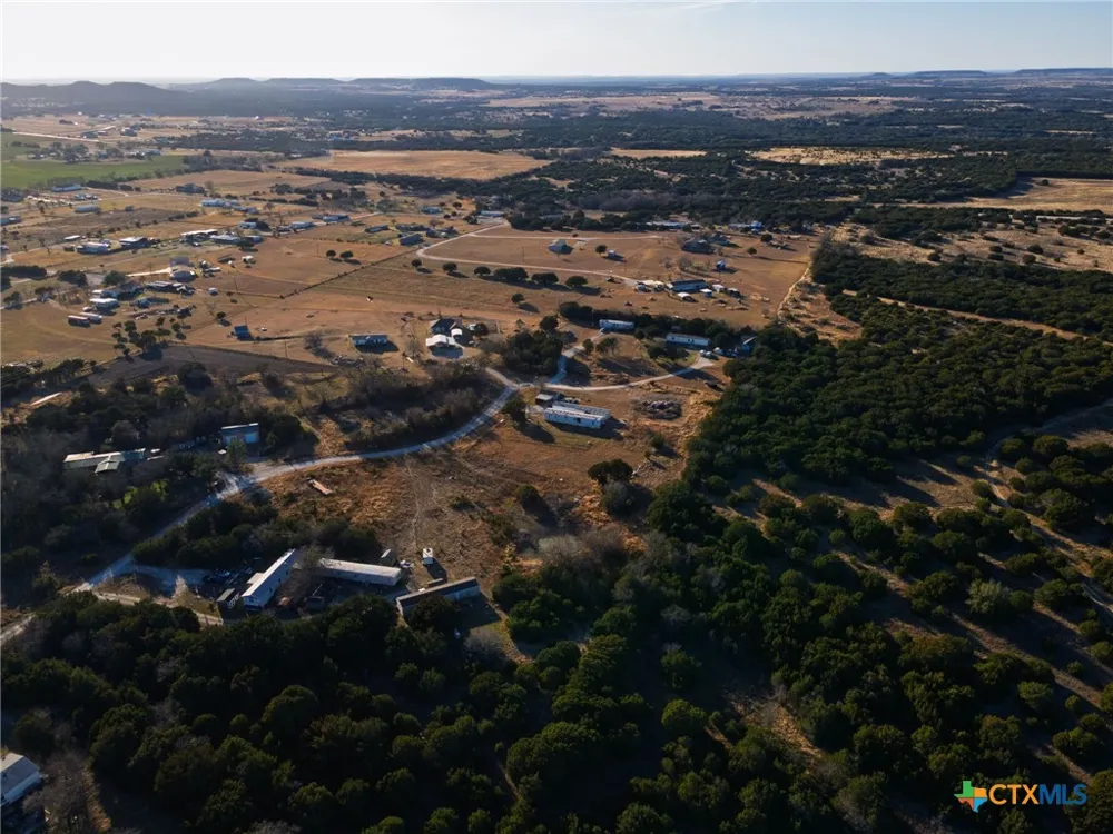 1252 Twin Mountain Road Copperas Cove, TX 76522