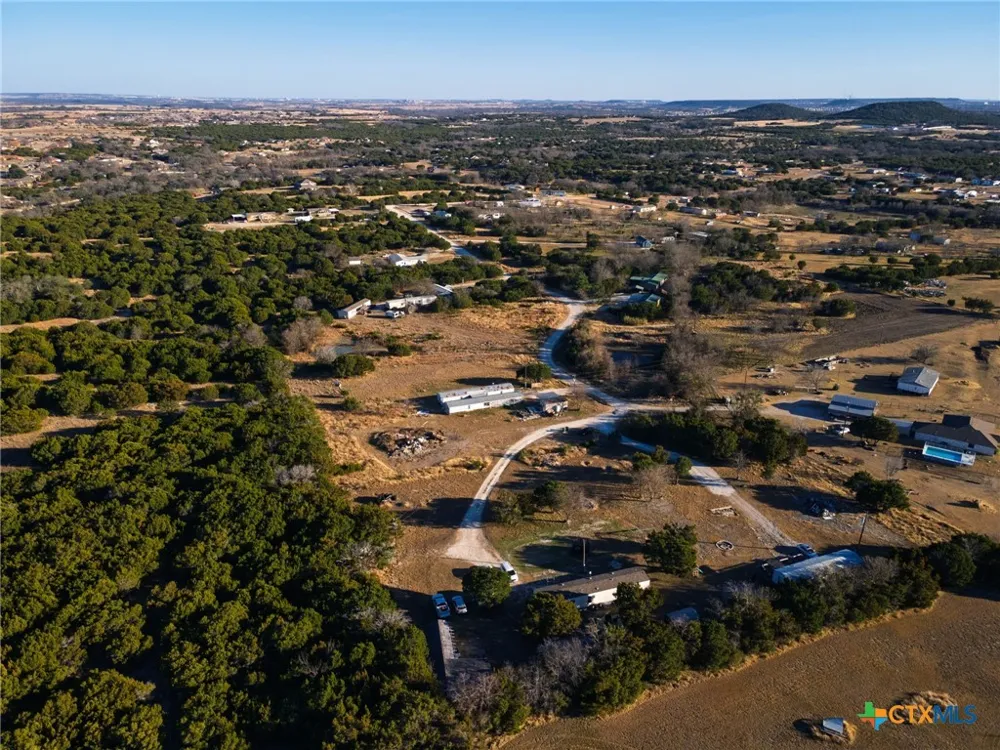 1252 Twin Mountain Road Copperas Cove, TX 76522
