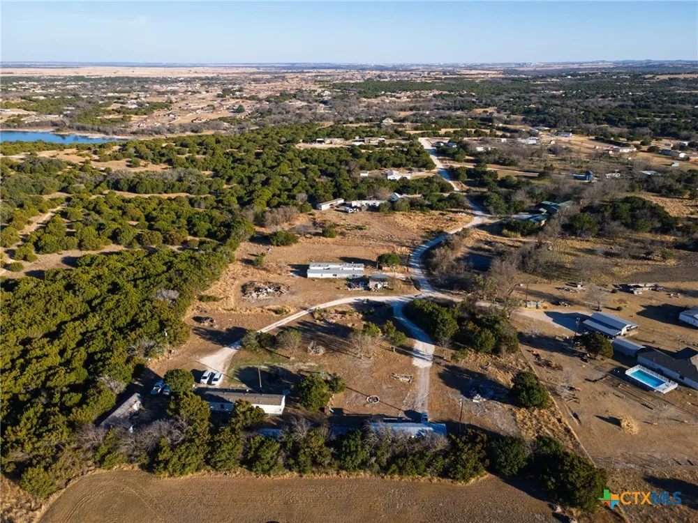 1252 Twin Mountain Road Copperas Cove, TX 76522