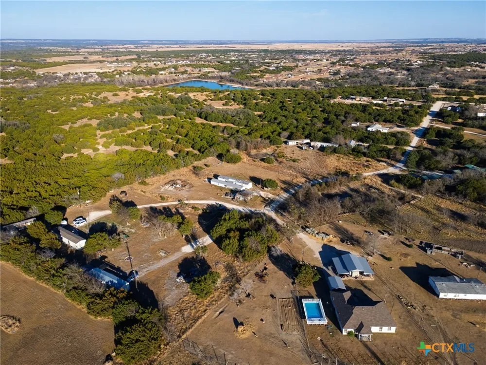 1252 Twin Mountain Road Copperas Cove, TX 76522
