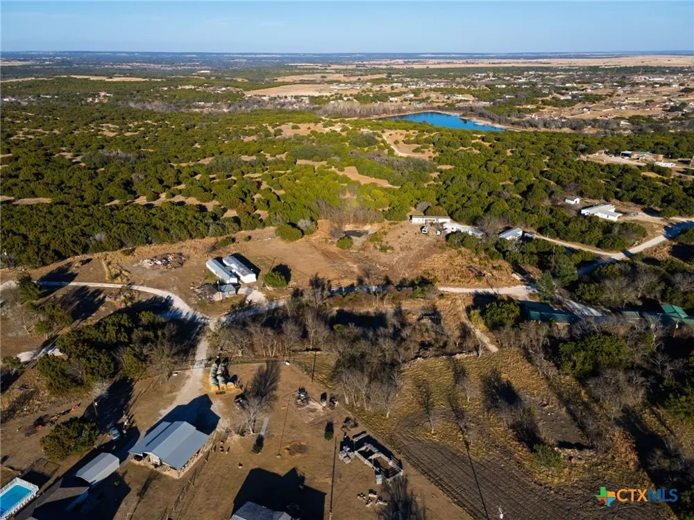 1252 Twin Mountain Road Copperas Cove, TX 76522