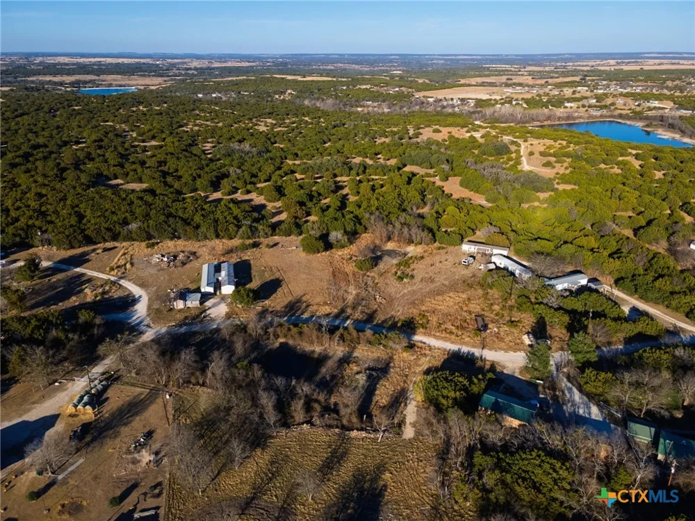 1252 Twin Mountain Road Copperas Cove, TX 76522
