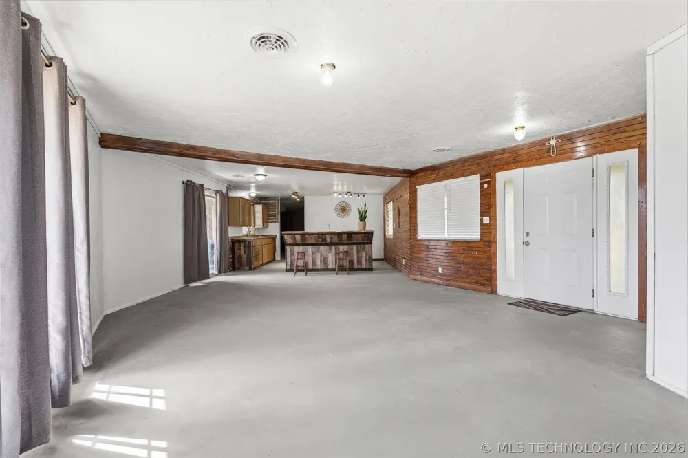 33247 Brushy Mound Lane Marietta, OK 73463