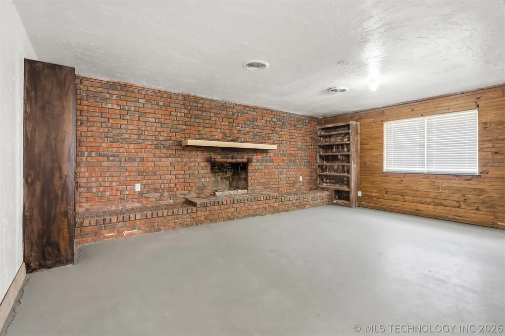 33247 Brushy Mound Lane Marietta, OK 73463
