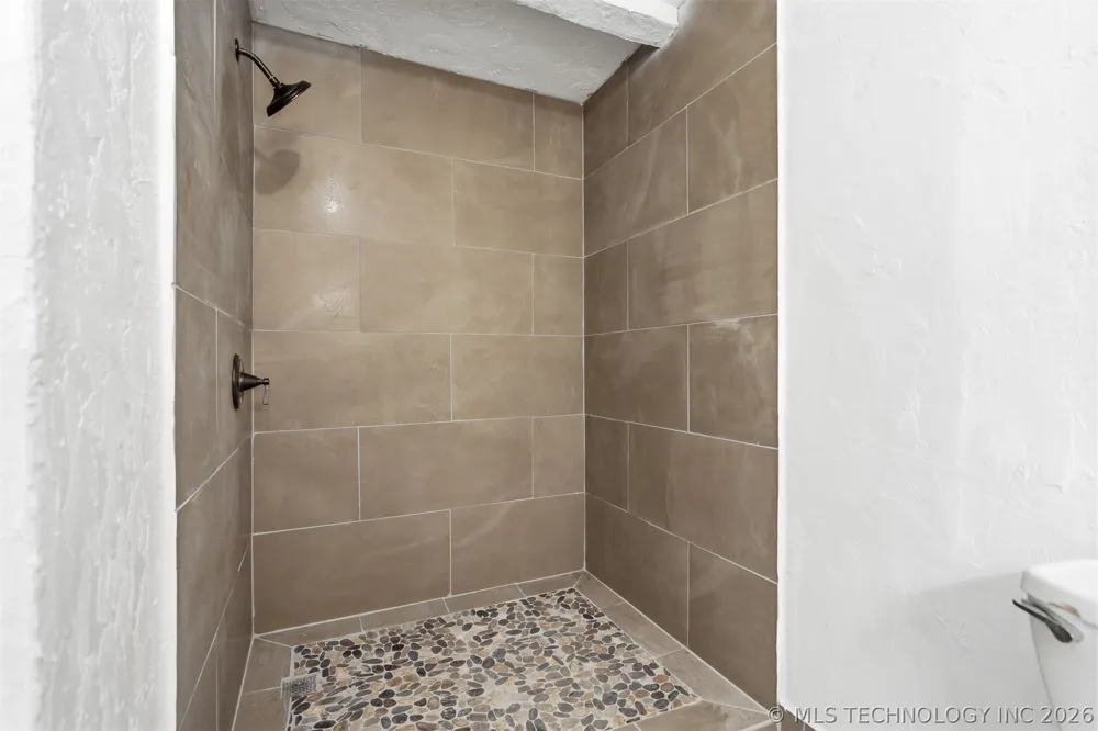 33247 Brushy Mound Lane Marietta, OK 73463