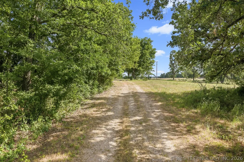 33247 Brushy Mound Lane Marietta, OK 73463