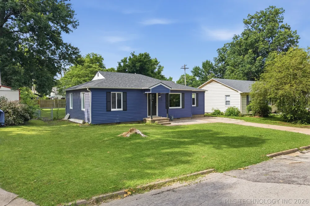 213 E 12th Place Claremore, OK 74017