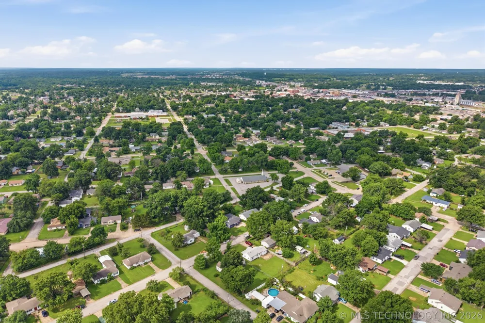 213 E 12th Place Claremore, OK 74017