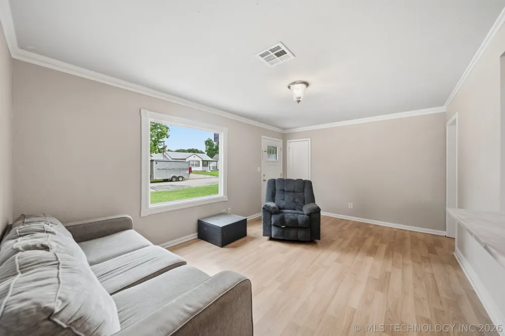 213 E 12th Place Claremore, OK 74017