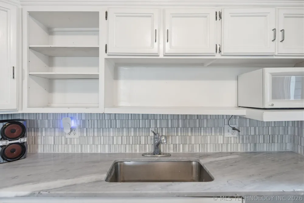 213 E 12th Place Claremore, OK 74017