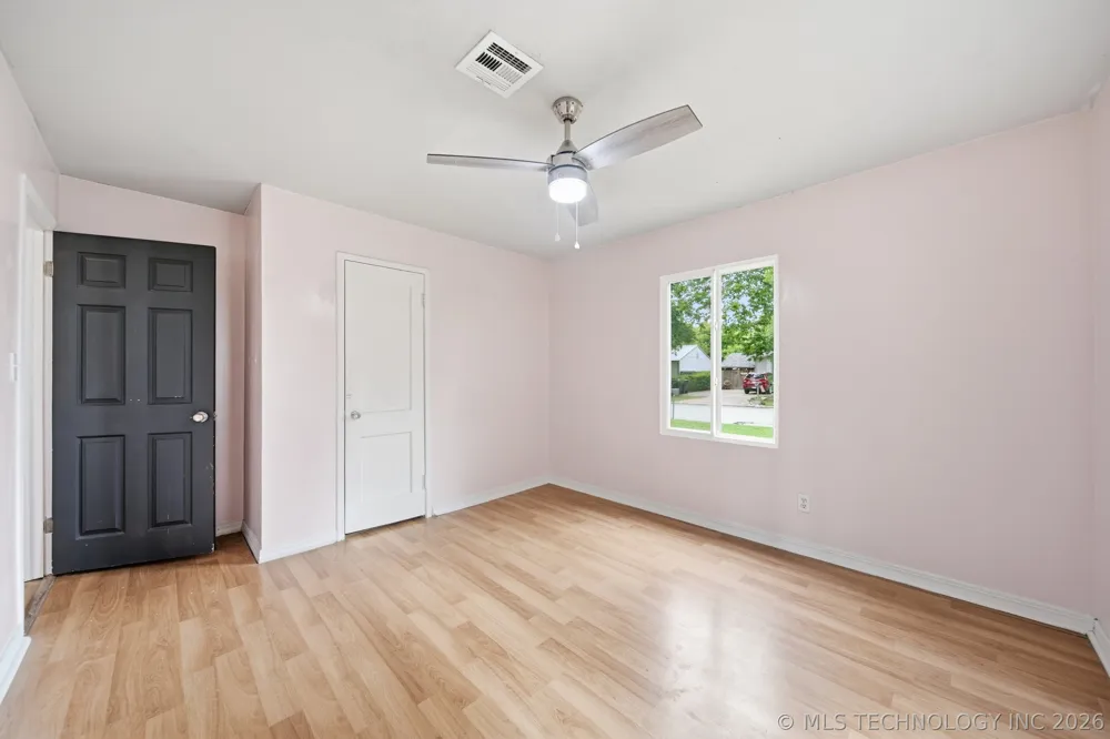213 E 12th Place Claremore, OK 74017