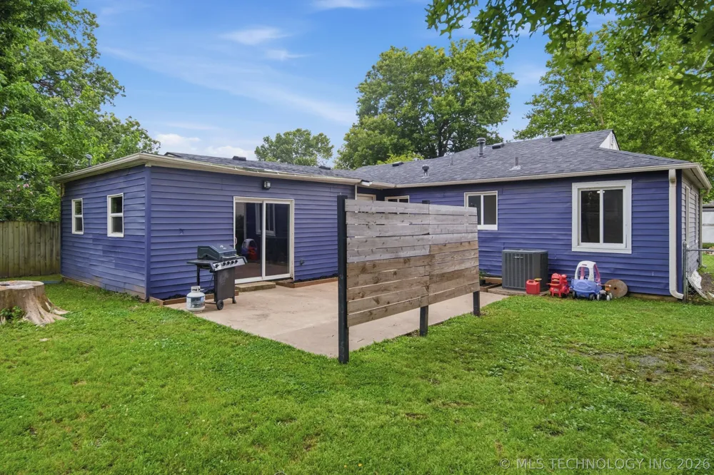 213 E 12th Place Claremore, OK 74017