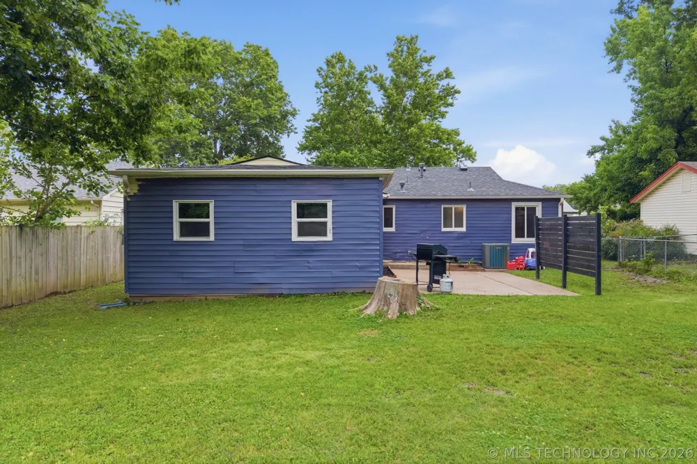 213 E 12th Place Claremore, OK 74017