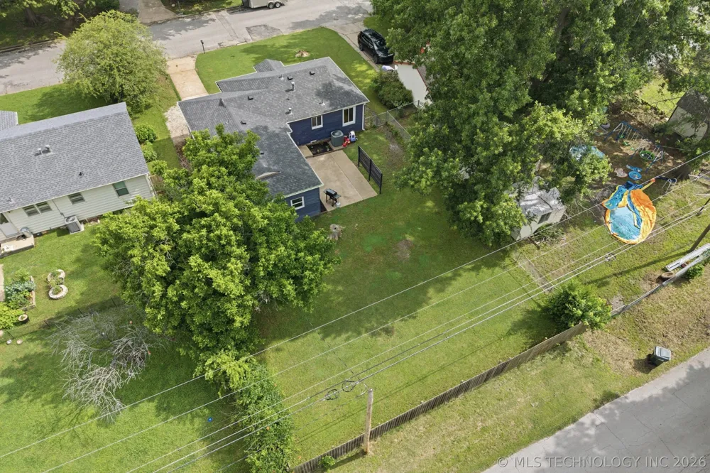 213 E 12th Place Claremore, OK 74017