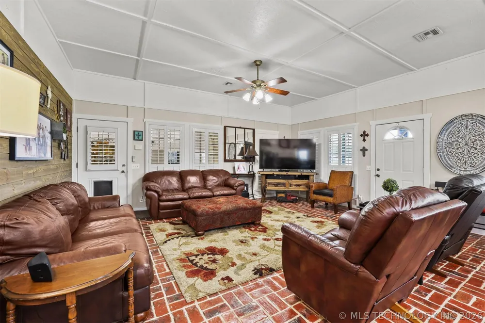 7252 Sunset Circle Kingston, OK 73439