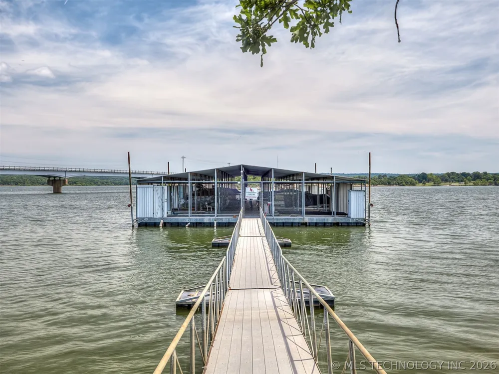 36 Meadowlark Eufaula, OK 74432
