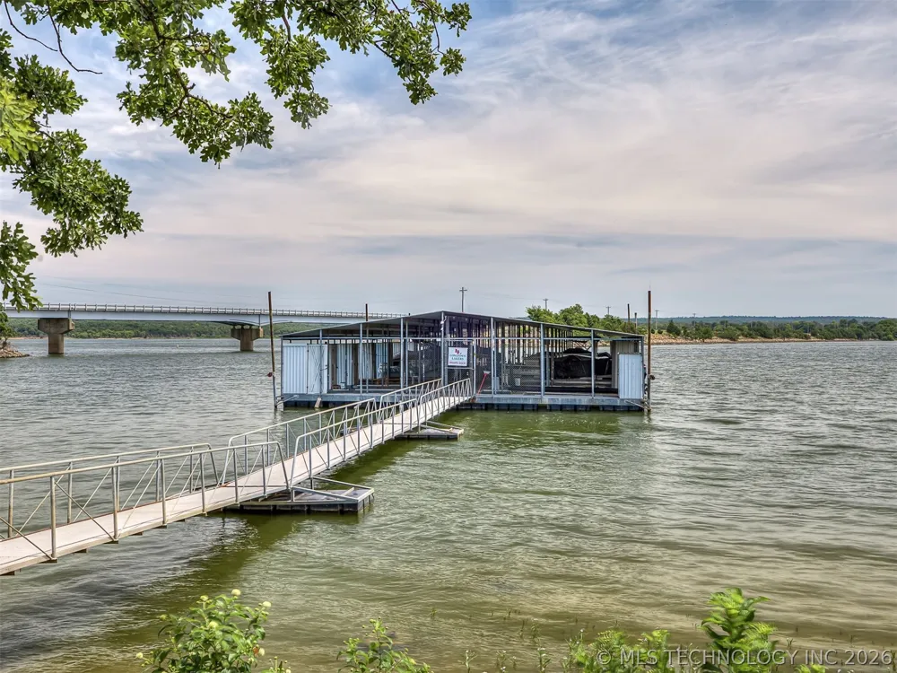 36 Meadowlark Eufaula, OK 74432