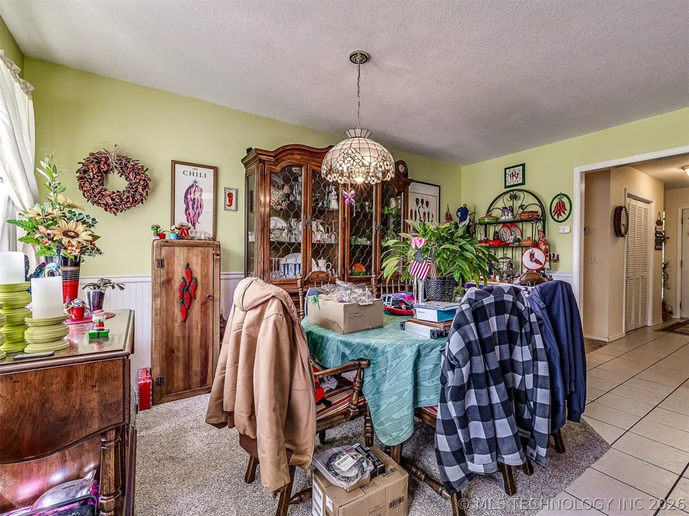 36 Meadowlark Eufaula, OK 74432