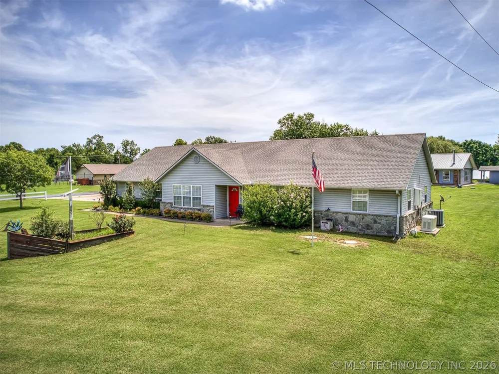 36 Meadowlark Eufaula, OK 74432